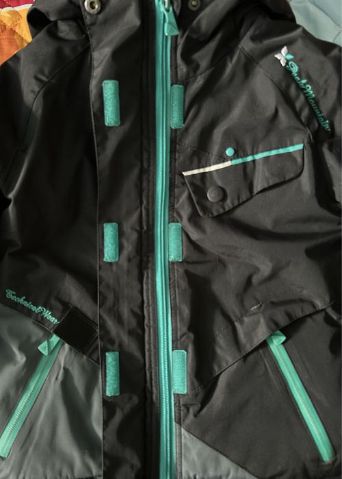 Kurtka narciarska dla chłopca zimowa Peak Mountain 110 czapka 4f 44 cm