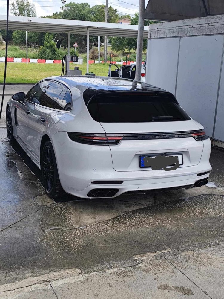 Porche sport turismo