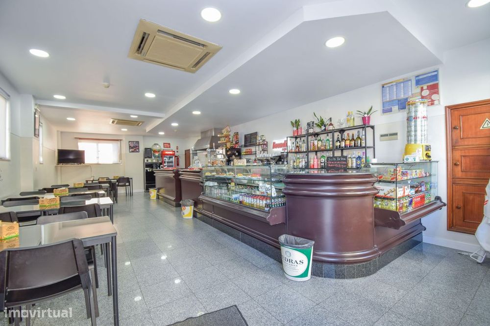 Pastelaria em Funcionamento