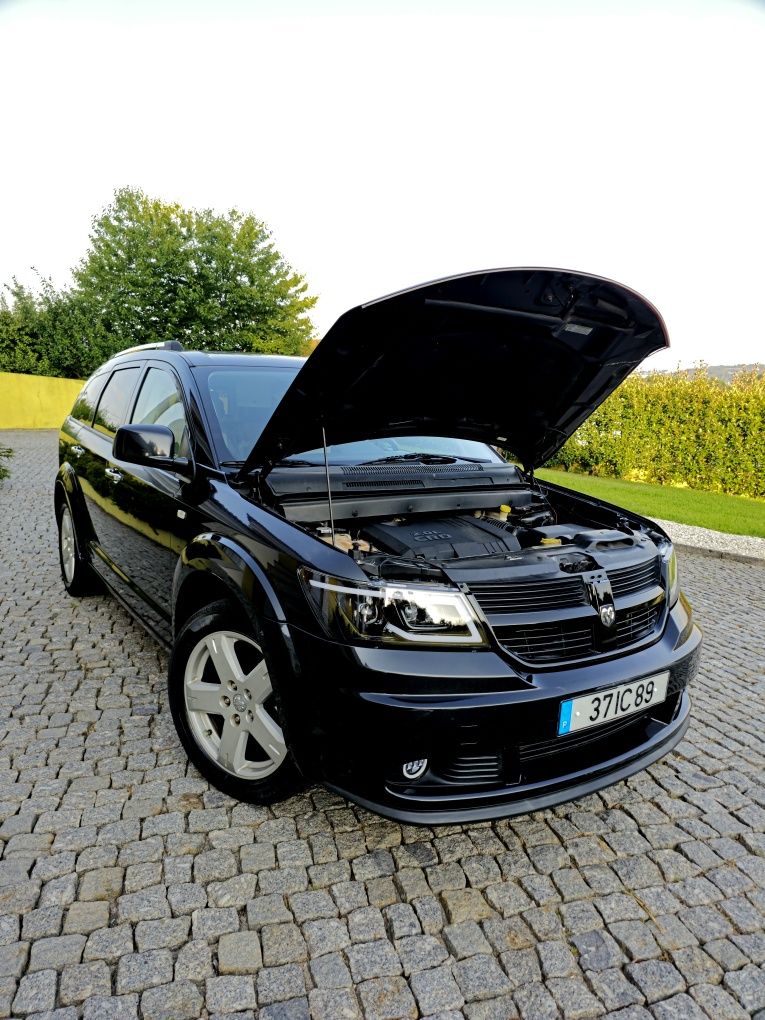 Dodge Journey com Faróis Exclusivos – Único em Portugal