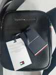 Torebka, saszetka Tommy Hilfiger.