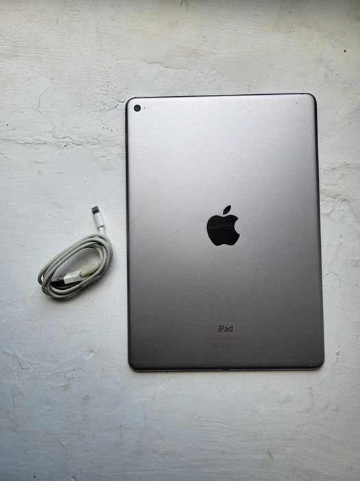 Apple iPad air 2 9.7" 16 ГБ