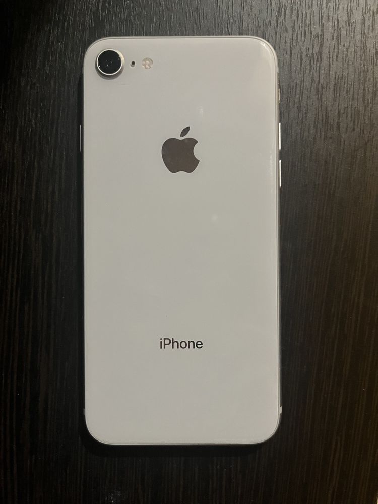 Iphone 8 б/у, акб 100%