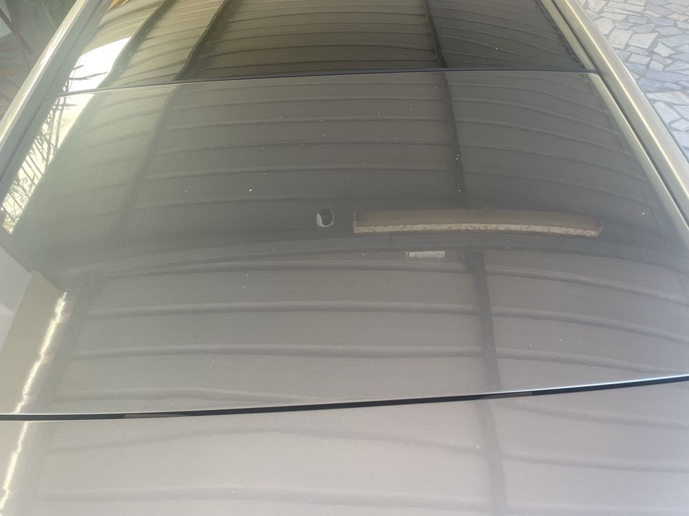 Vendo a minha carrinha Mercedes-Benz Classe C220