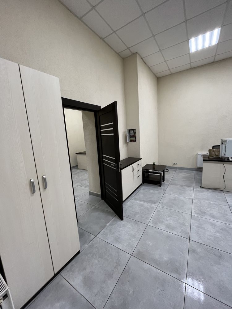 Продам нежитлове приміщення