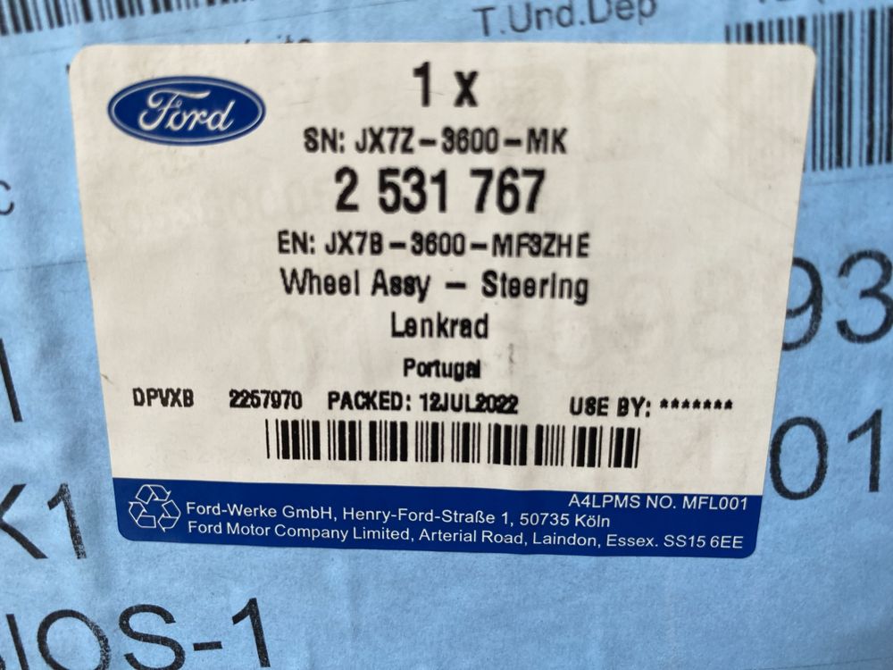 Kierownica grzana Focus IV multifunkcyjna JX7B-3600-MF3ZHE