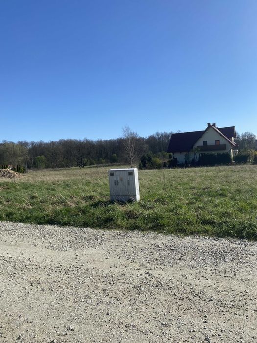 Sprzedam działkę budowlaną w Środzie Śląskiej