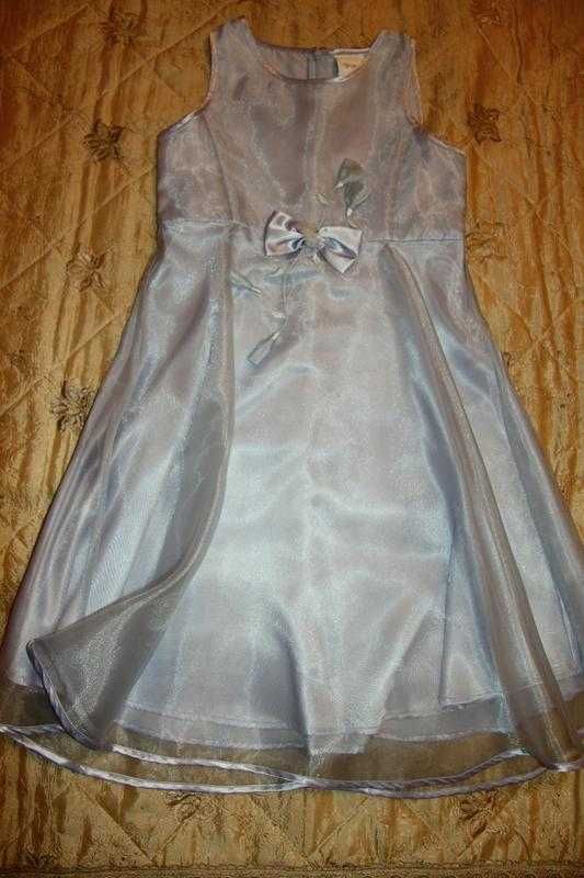 Нарядное лавандовое платье на 7-8 лет, ободок для волос в подарок
