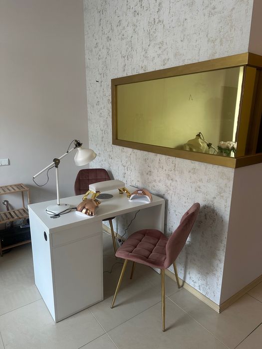Wynajmę stanowisko do manicure