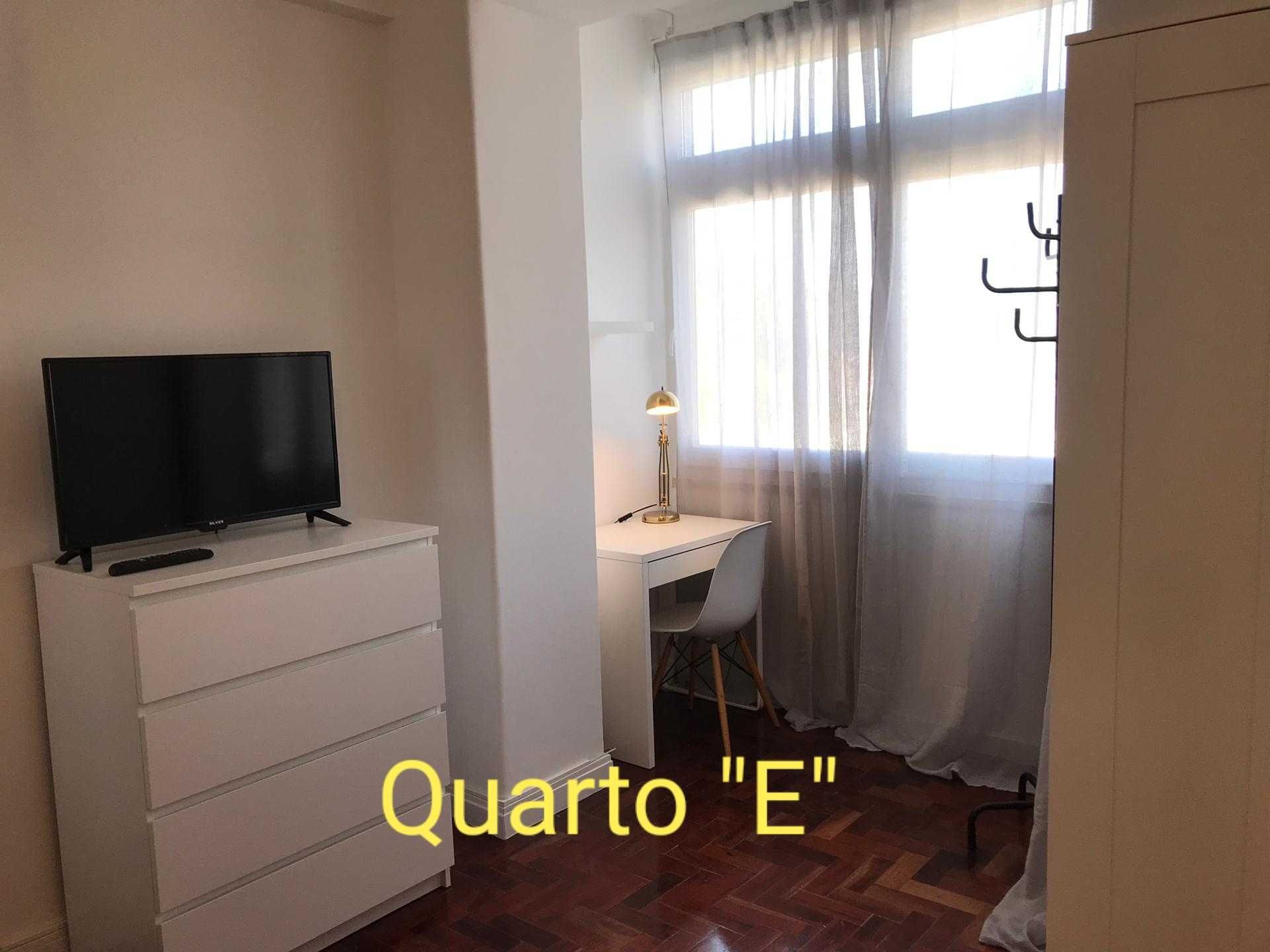 Quarto estudante universitária - apenas rapariga