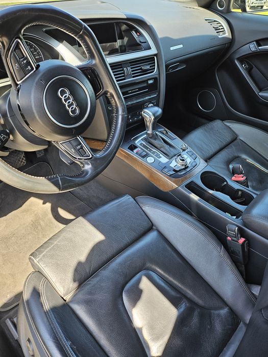Продам AUDI A5 купе.