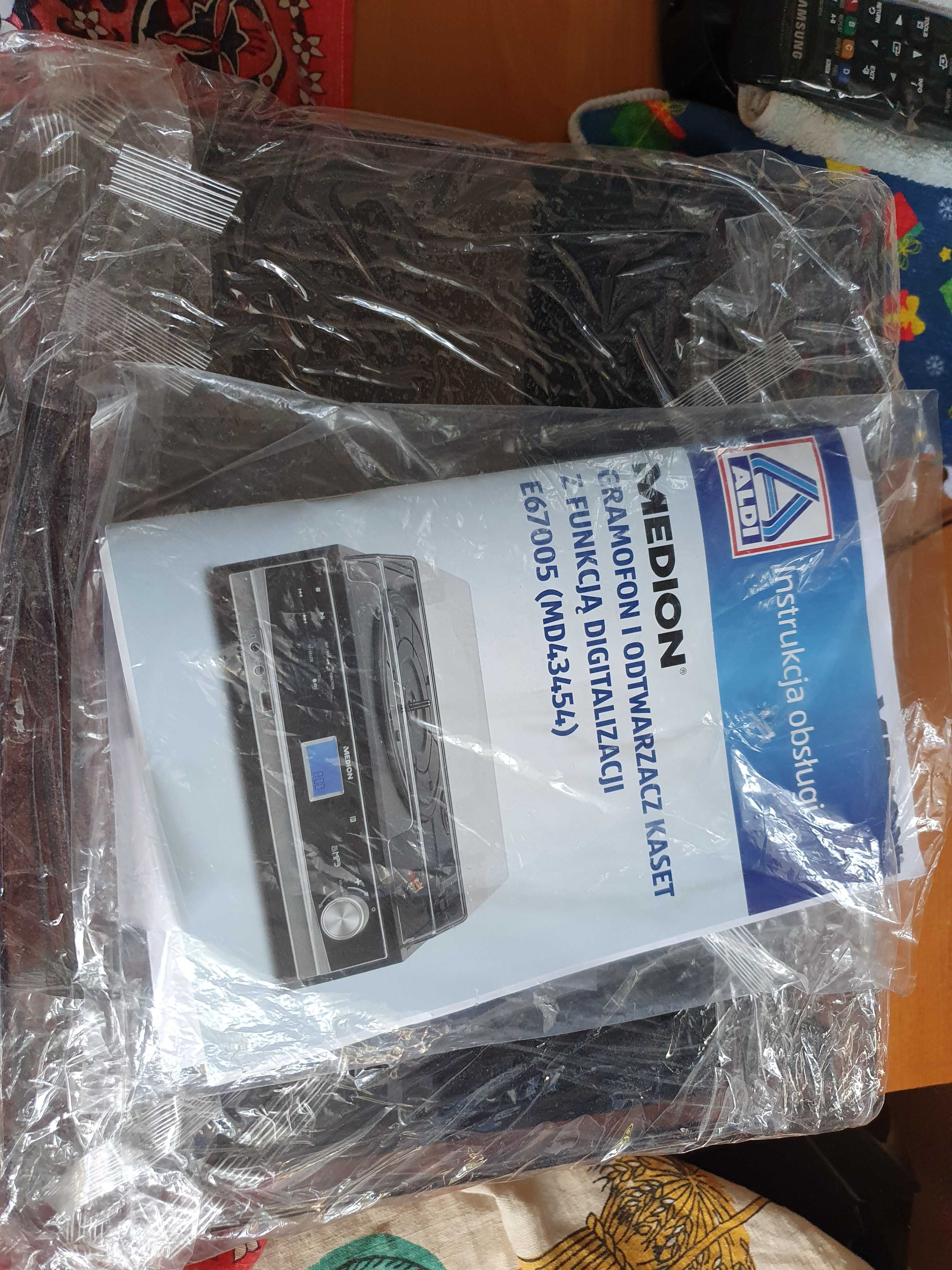 nieużywany tani adapter 3w 1