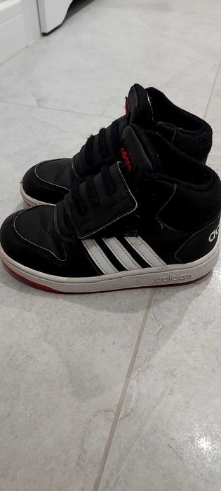 Sprzedam buty jesień zima, Adidas