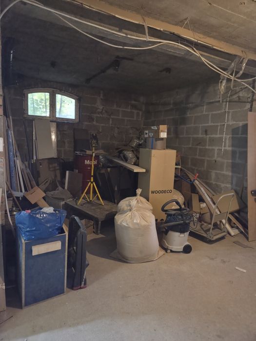 Wynajmę pomieszczenie z dostępem do maszyn stolarskich