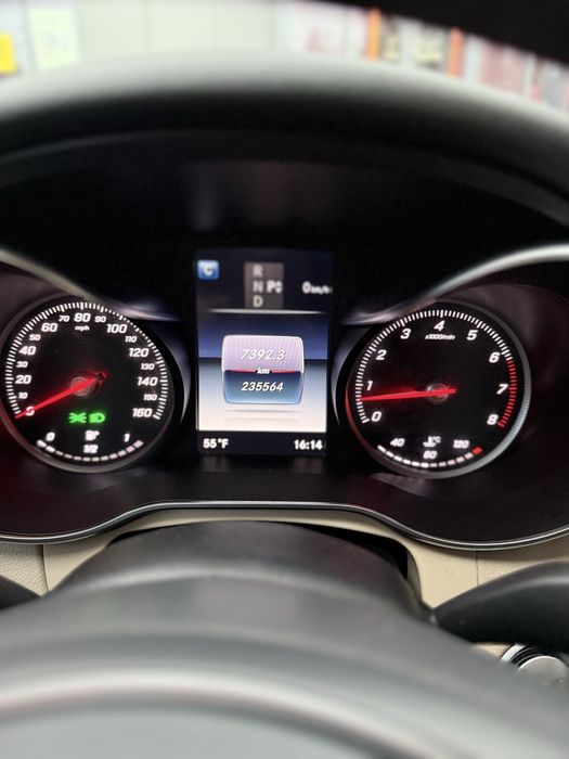 Продам Mercedes-Benz C300 2.0 бенз Не бита и не крашена! Собственник!