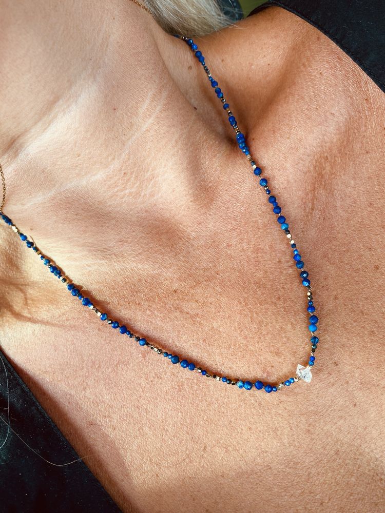 Naszyjnik z lapis lazuli z diamentem herkimesrkim, 585