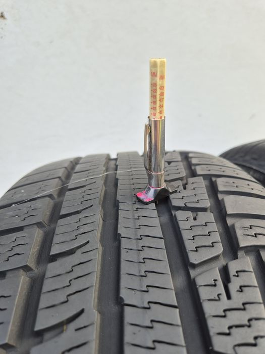 Шини 235/55/17, Nokian  (448)