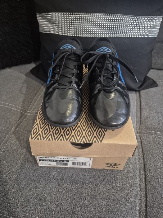 Buty sportowe Turfy Umbro Velocita