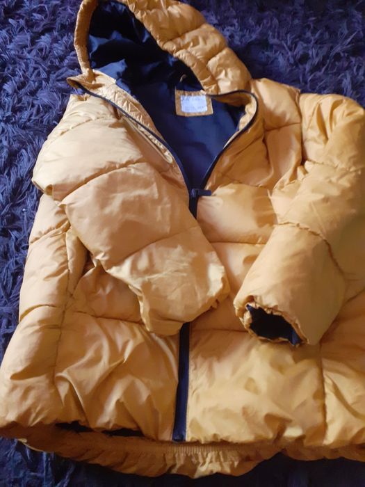 Casaco amarelo inverno