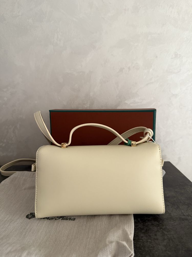 Сумка Loro Piana Extra Pocket 20 in Smooth Leather шкіра