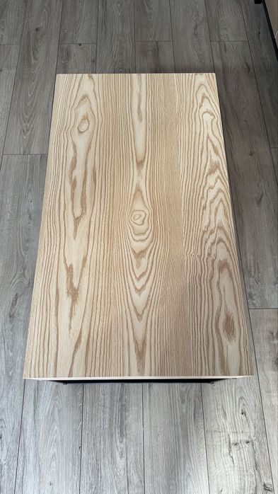 Stolik kawowy z szufladami