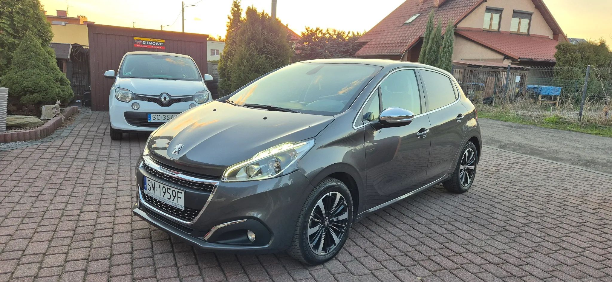 Peugeot 208 Automatyczna skrzynia-Kamera w super stanie