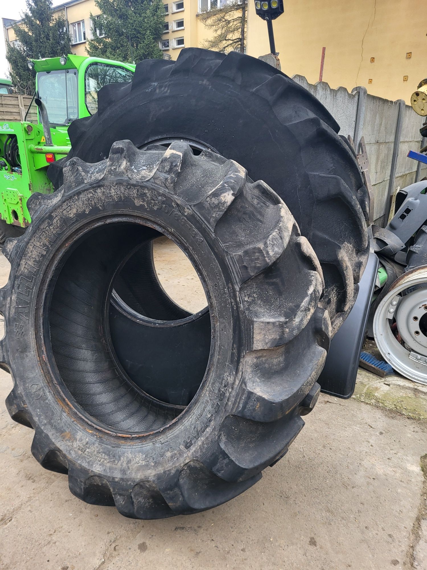 Opony leśne NOKIAN 650/85r38  600/65-34