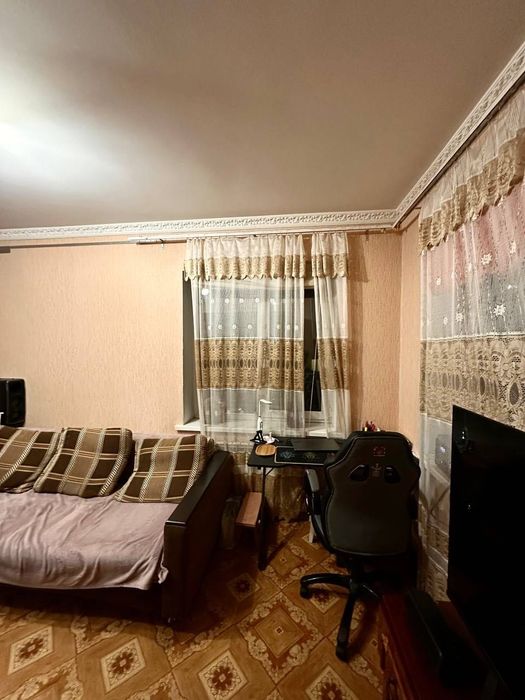 Квартира з ремонтом, Ворзель. Балкон, 2 поверх. Оф:2%. Постанова