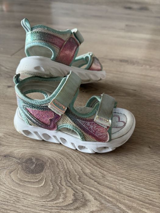 Sandałki dziewczęce Nelli Blu świecące r.27 sandały na rzep