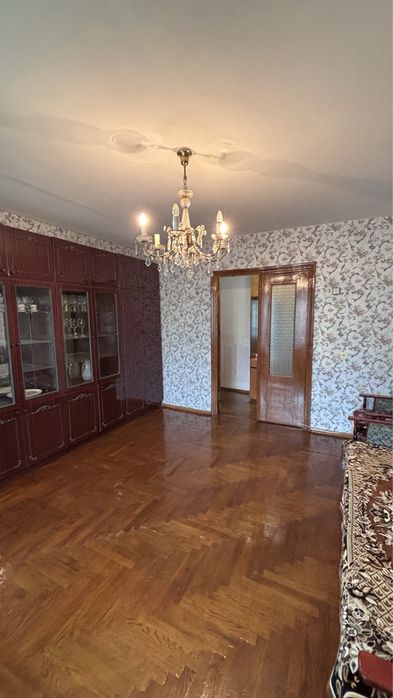 Оренда 3 кім квартири вул. Небесноі Сотні-Бандери