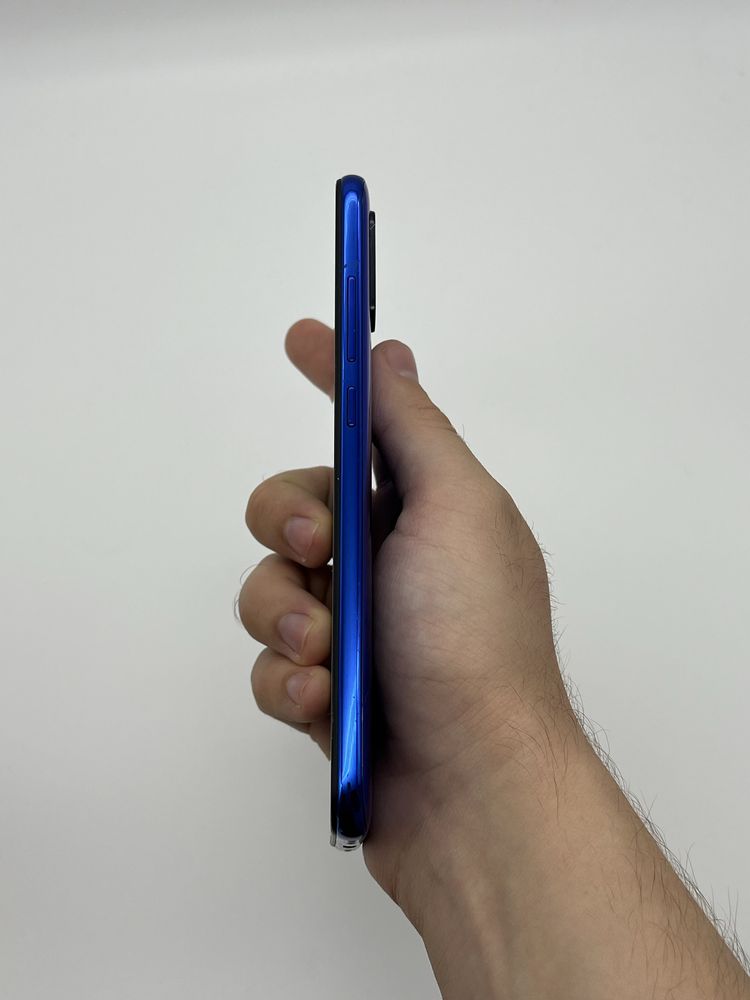 ХОРОШЕЕ состояние! Xiaomi Mi A3 4/64 Gb (сяоми редми)
