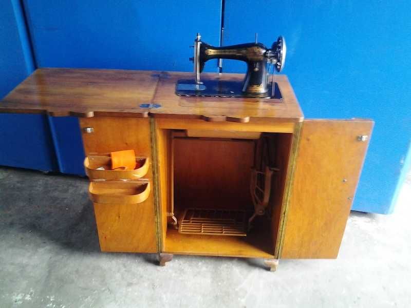 Singer maquina de costura antigo