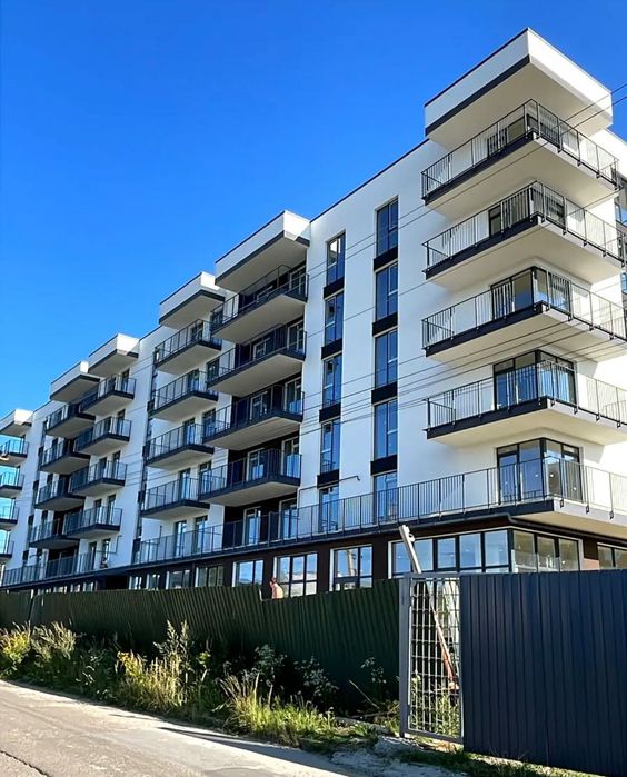 Продаж 1 км . квартири Континент Лайф