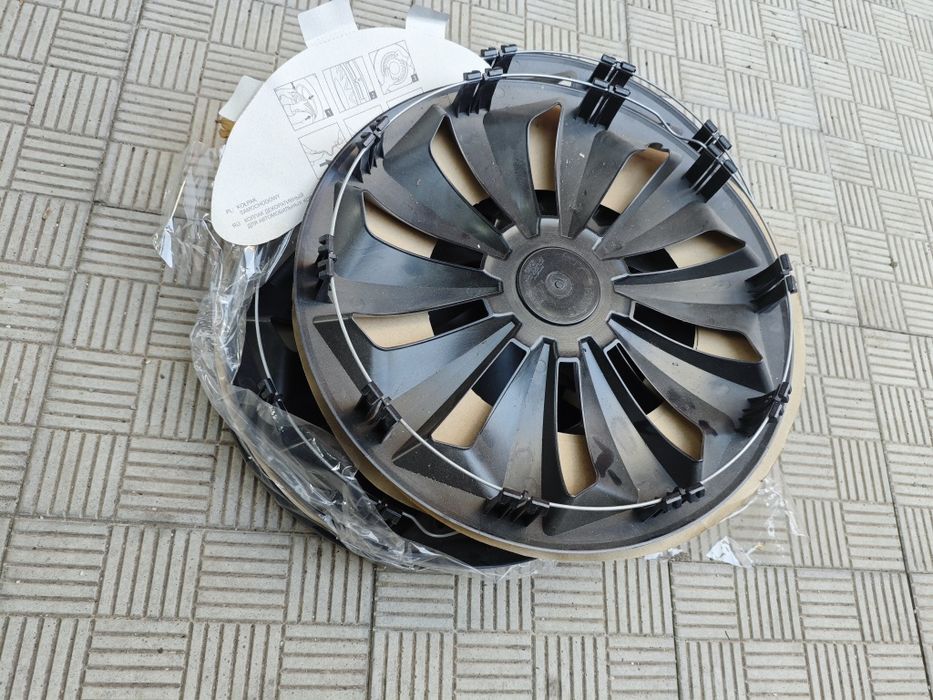 Колпаки новые 4 шт,на 16 колеса