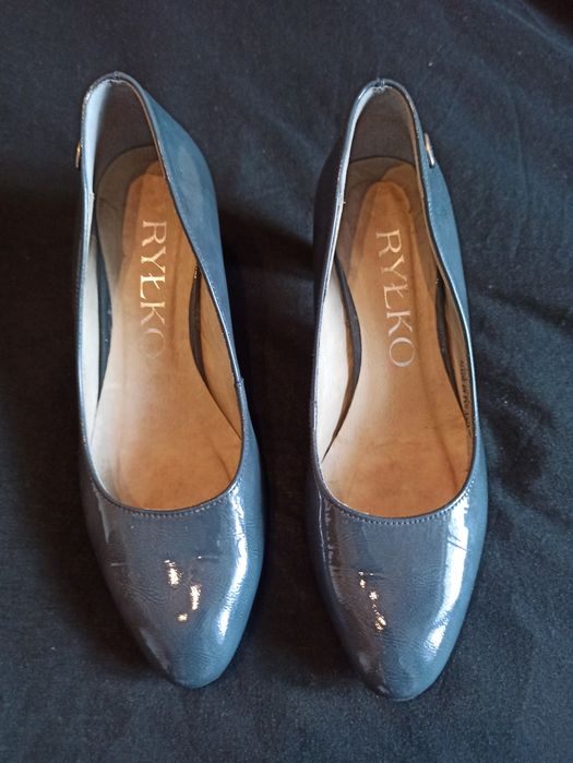 Buty na obcasie Ryłko