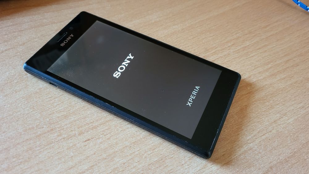 Uszkodzony Sony Xperia m2