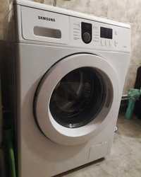 Стиральная машина Samsung WF8590NLW8