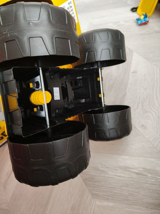 Duża koparka dla dzieci