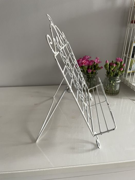 Metalowa podstawka pod książkę vintage