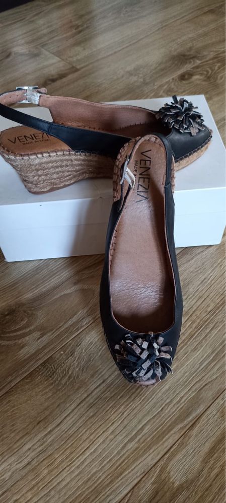 Espadryle na koturnie Venezia rozmiar 41