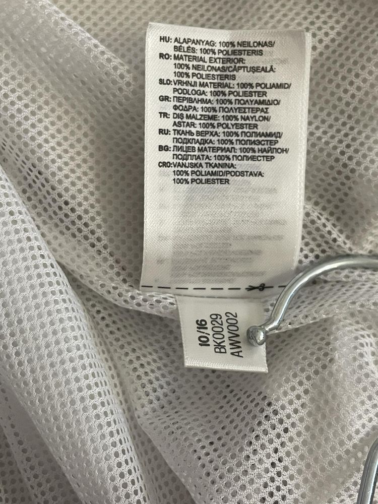 Kurtka wiatrówka Adidas M szwedka czarno-biała logowana z kapturem