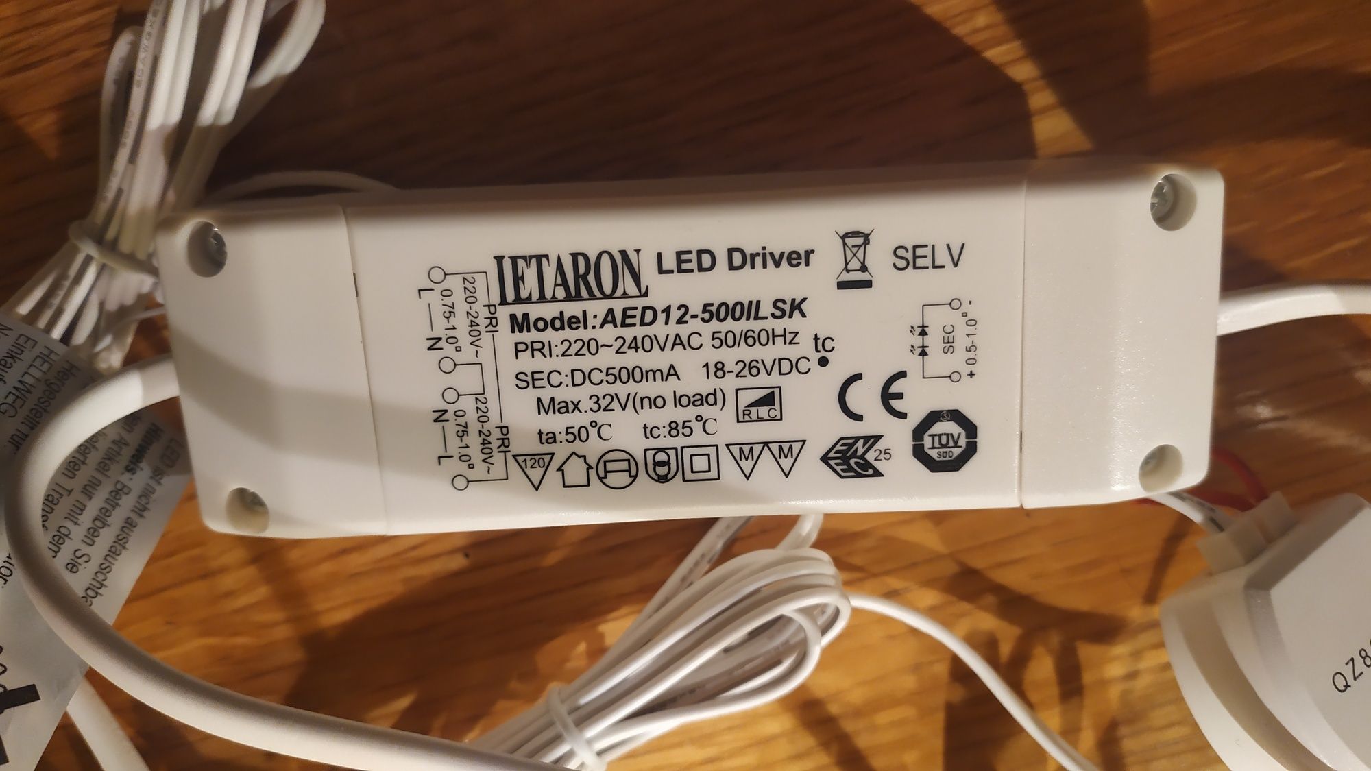 Lampy punktowe led podsufitowe bardzo oszczędne