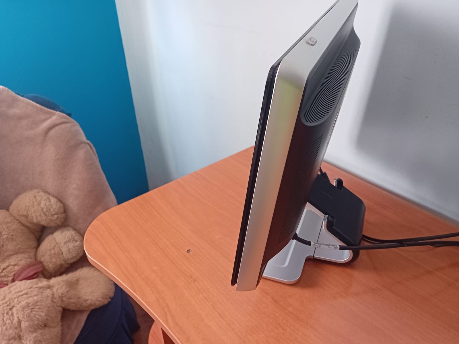 Ecrã de computador Hp + Teclado Acer (usado)