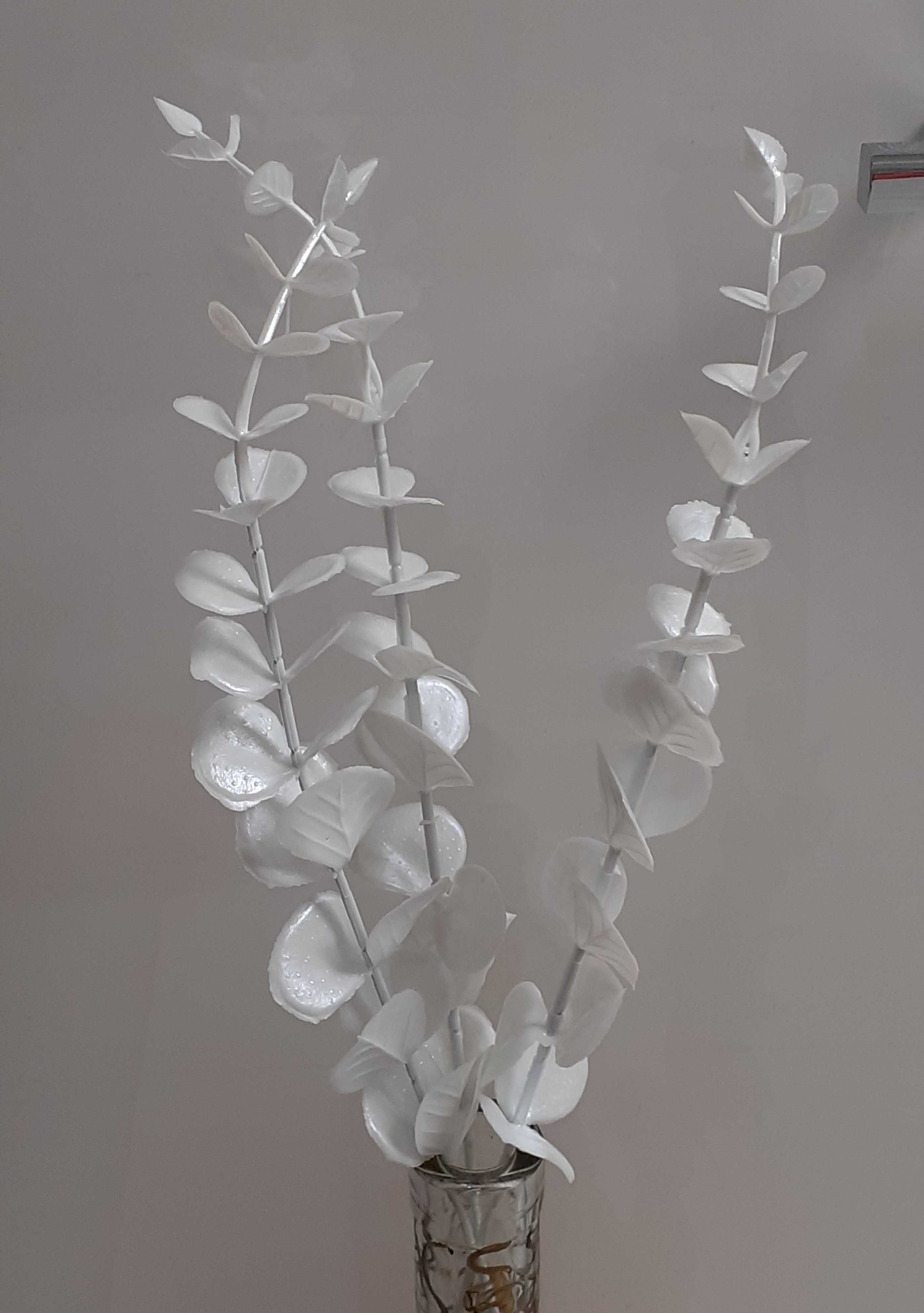 Eukaliptus 3szt biały  gałązka sztuczna