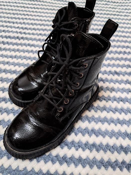 Черевички для дівчинки