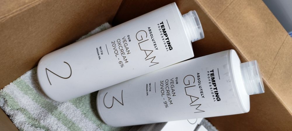 Profesjonalne farby do włosów + utleniacze