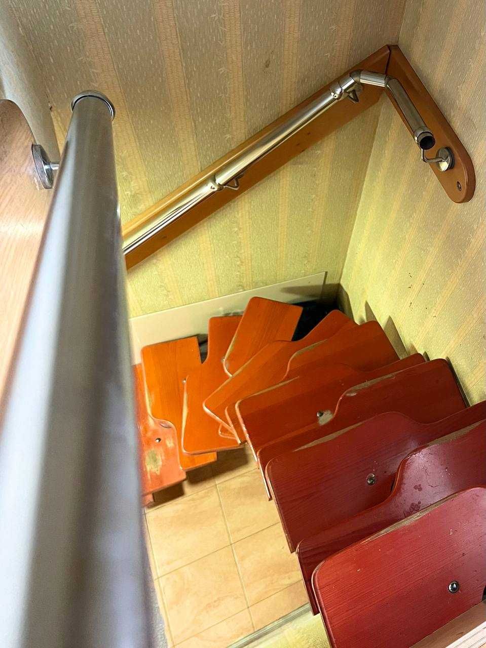 Круглик. Продам жилий дім. Газ,камін,баня. Ліс,озеро. м.Теремки 10хв
