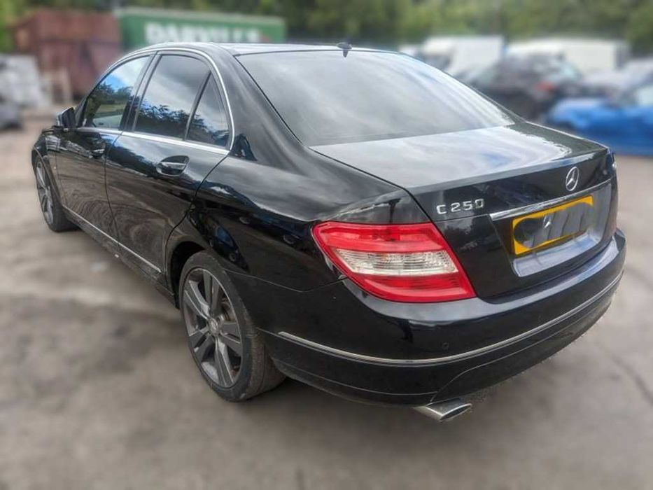 Mercedes W204 Classe C250 de 2010 (Para Peças)