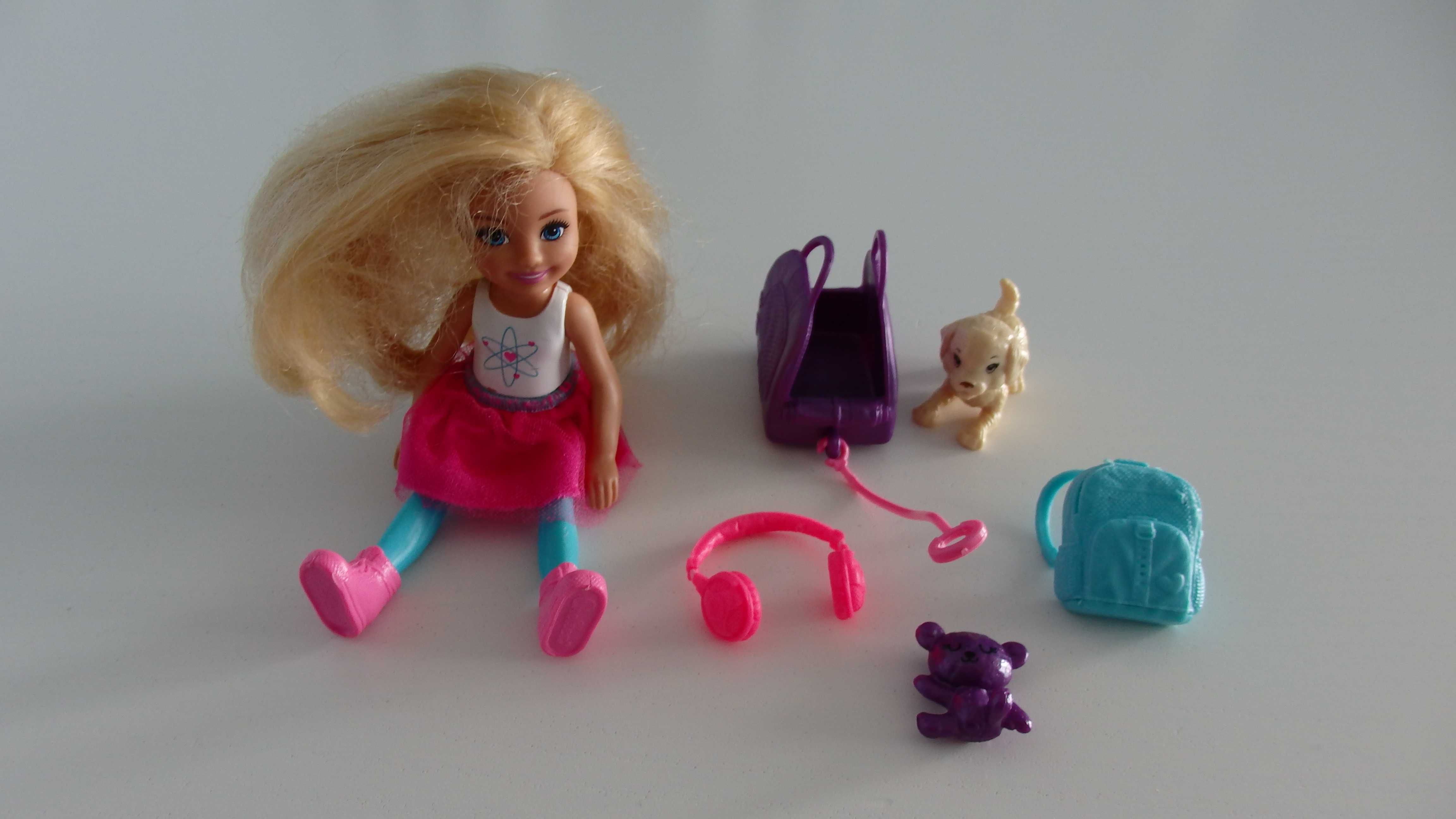 MATTEL Barbie Chelsea w podróży FWV20