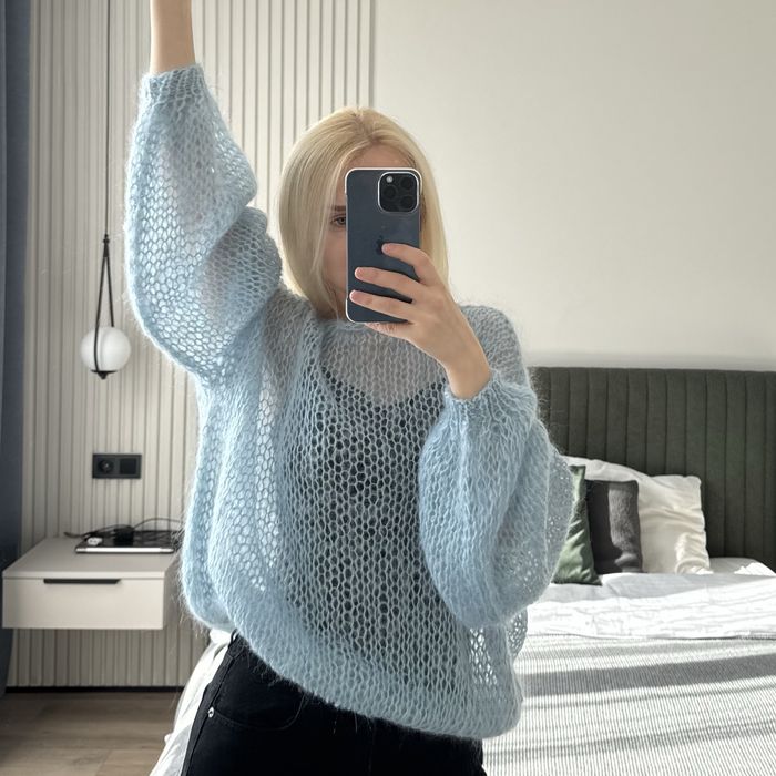 Светр мохеровий ручна робота легкий невагомий павутинка блакитний вовн